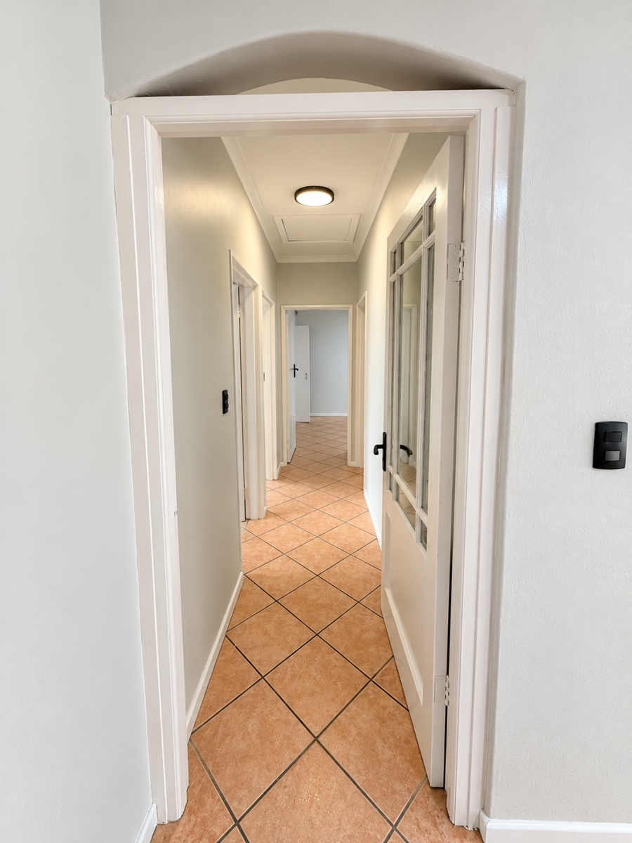 4 Bedroom Property for Sale in Bothasig Western Cape